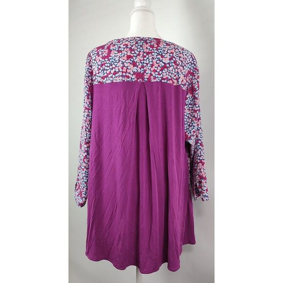 Lane Bryant Women s Size 14/16 Purple 3 Quarter Sleeves V Neck Tee - Picture 2 of 7